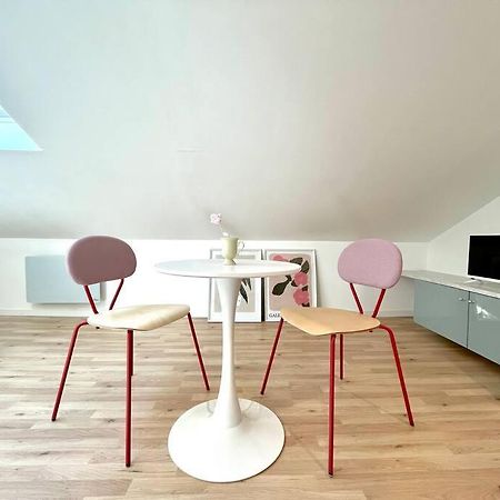 Studio Jade : Charmant Logement Place Clemenceau Apartment Pau Bagian luar foto