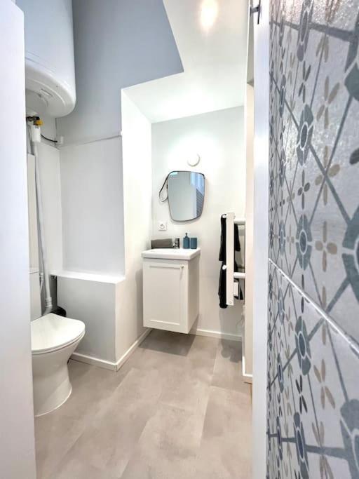 Studio Jade : Charmant Logement Place Clemenceau Apartment Pau Bagian luar foto